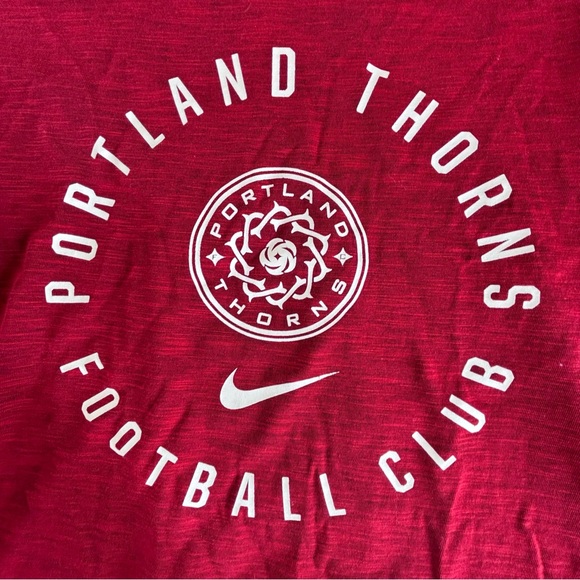 Nike women’s M Portland thorns football club FC scoopneck red performance Tee - Picture 3 of 10